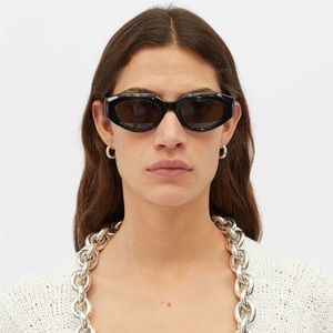 New with box Bottega Veneta Facet Acetate Cat Eye Sunglasses